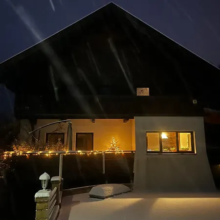 Stylish & Spacious With Patio Apartamento Stams
