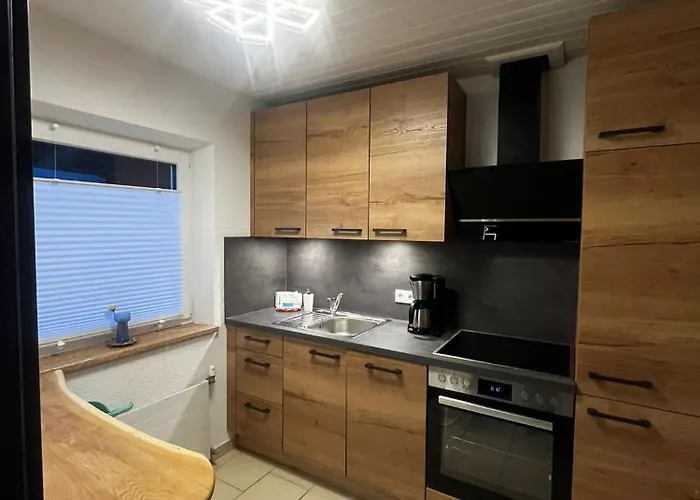 Stylish & Spacious With Patio